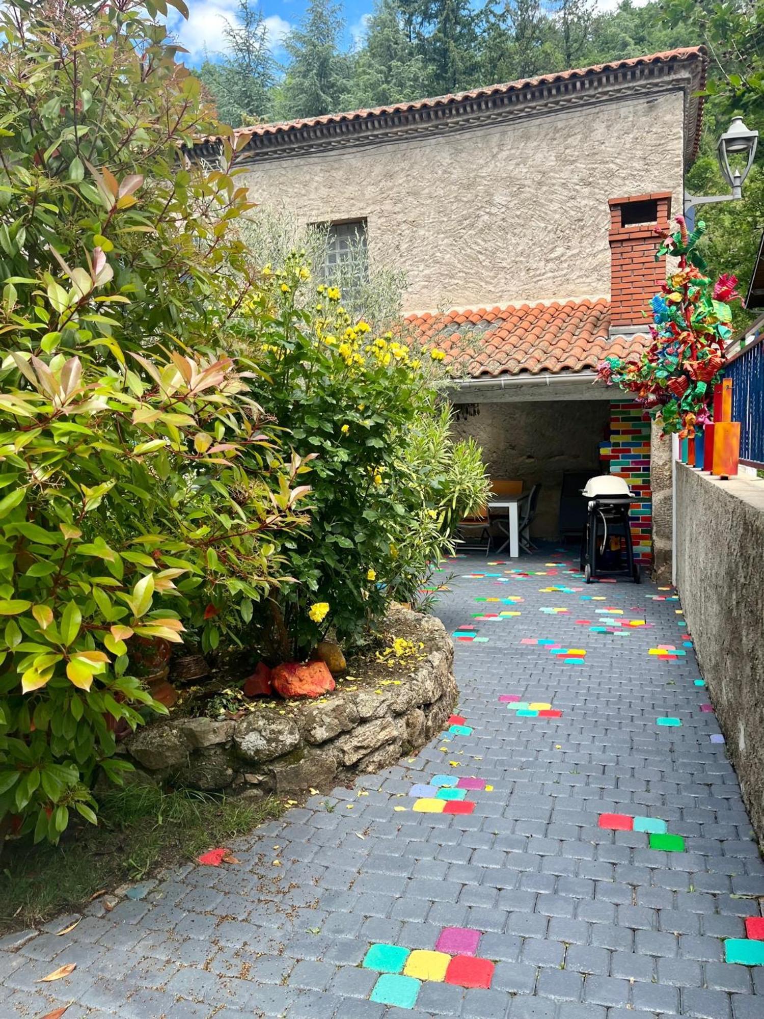 Art De Vivre En Couleurs Lägenhet Malleval Exteriör bild